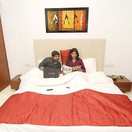 White Lotus Hotel Gurgaon Exterior photo